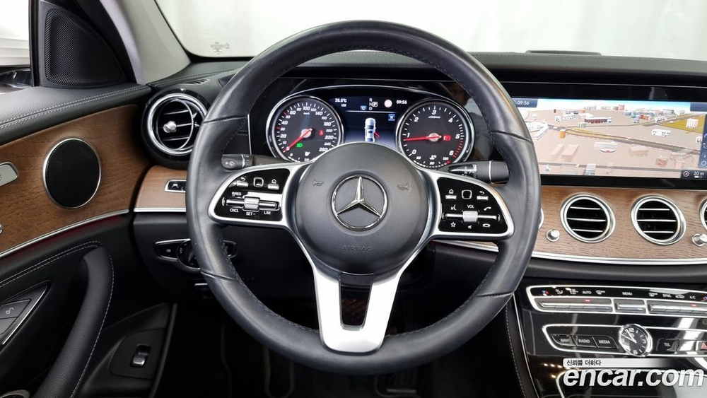 Mercedes-Benz E-Class W213 E220d 4MATIC Exclusive (11.2019)