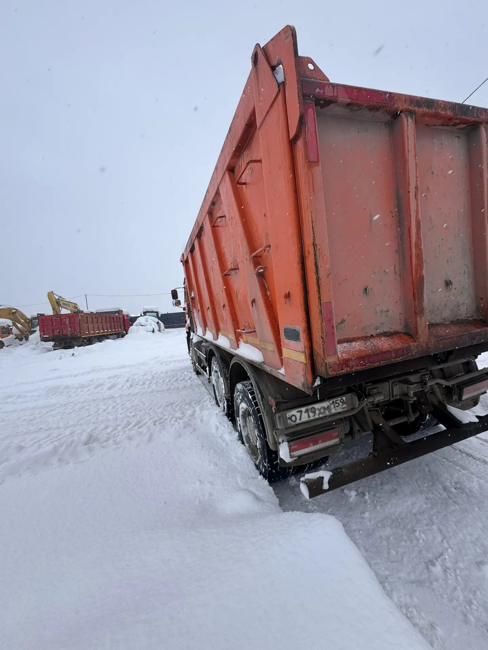 КамАЗ 6520 6x4 Самосвал 6520-26012-53 (Дизельный, 11,8 л, 400 л.с., МТ)