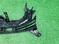 Решетка переднего бампера Land Cruiser 300 (21-нв)