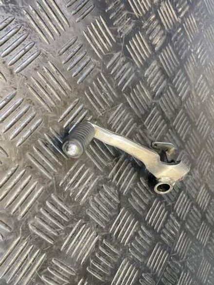 Лапка КПП Yamaha FZ1 Fazer RN17