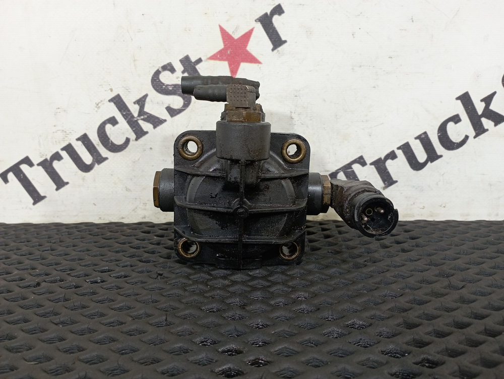 Клапан ускорительный