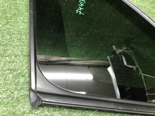 Форточка задняя левая Toyota RAV4 5 XA50 (18-нв)