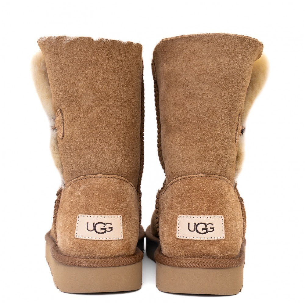 UGG Bailey Button II Chestnut