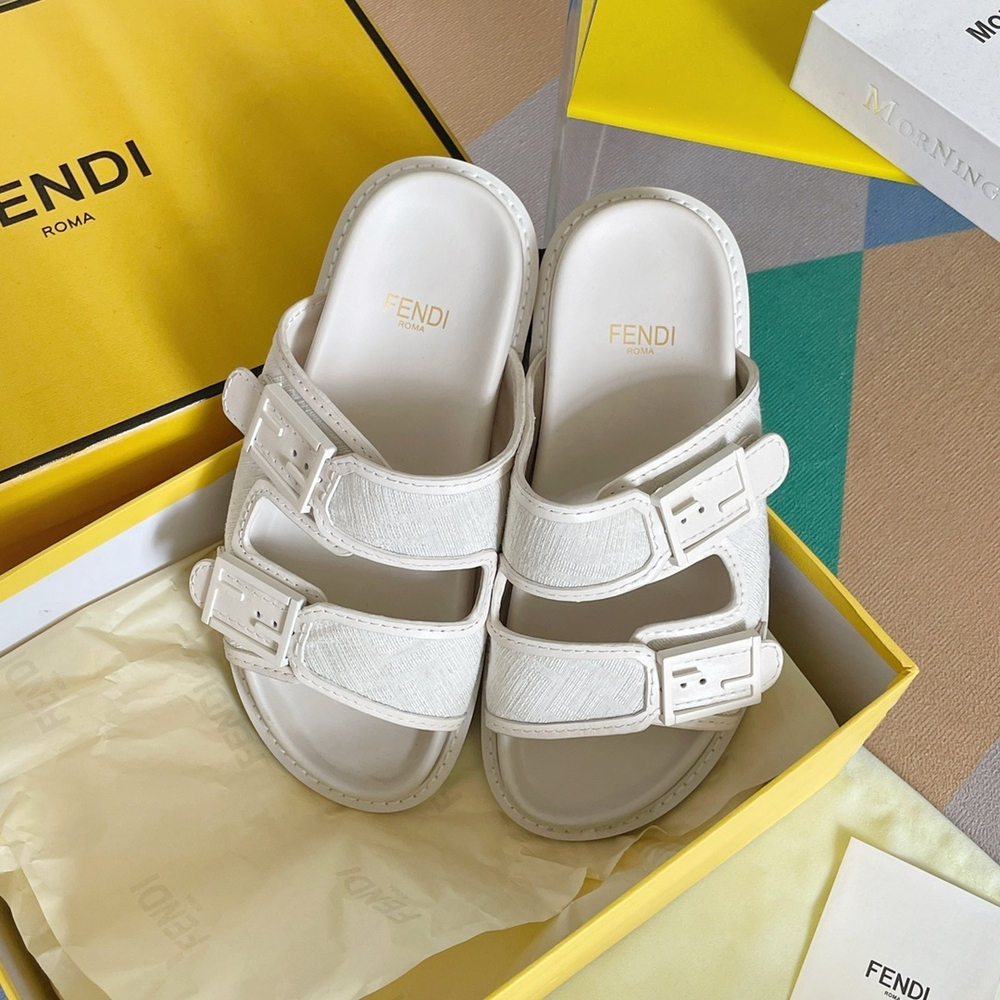 Fendi Feel Slides