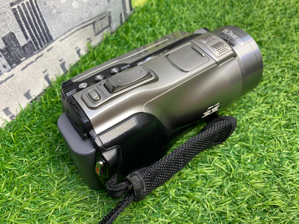 JVC GZ-HM1SE