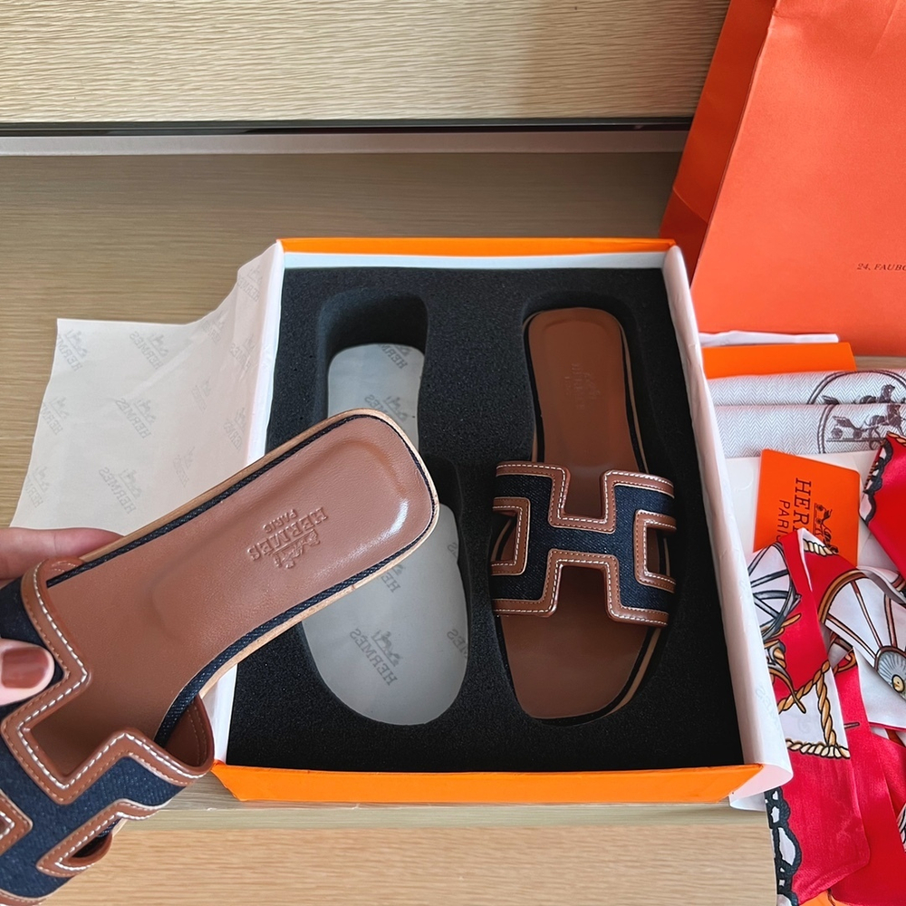 Hermes Oran Sandal