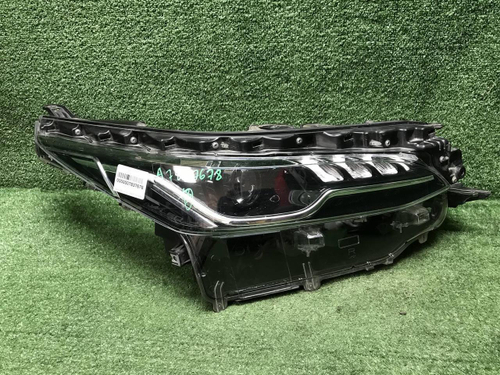 Фара правая Toyota Fortuner 2 (2020-н.в.) LED