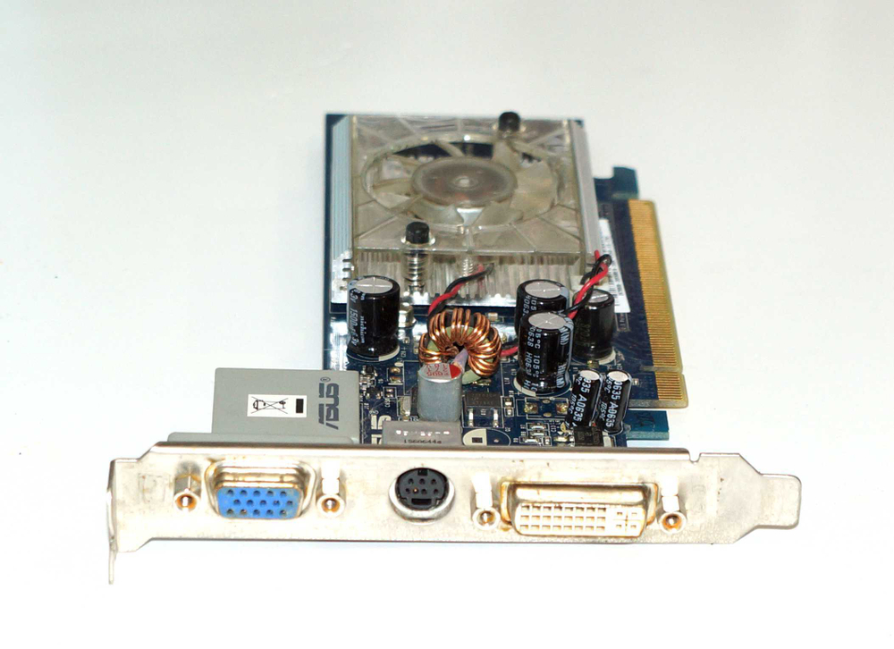 Видеокарта ASUS EN7300GS / HTD GeForce 7300GS