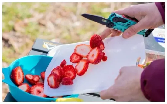 Мультитул пассатижи LEATHERMAN Signal (832265) с чехлом черный/желтый