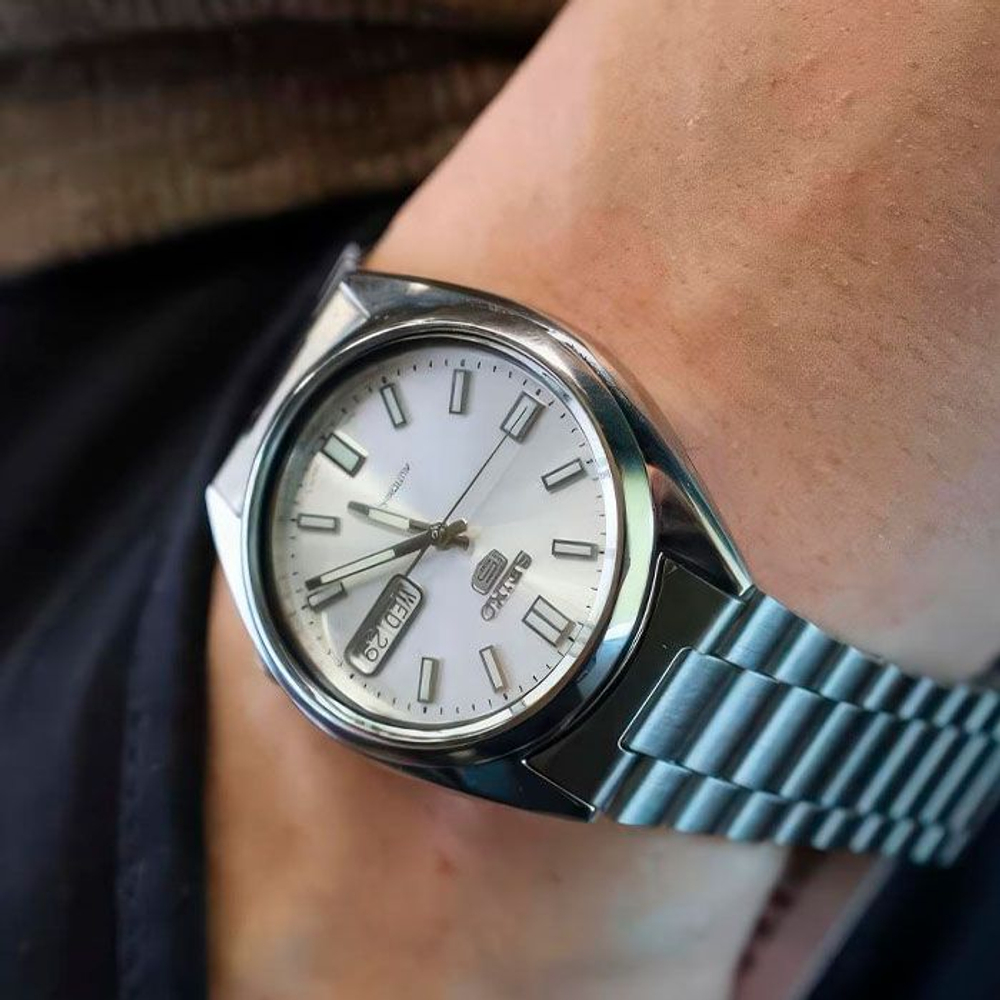 Мужские наручные часы Seiko SNXS73K1