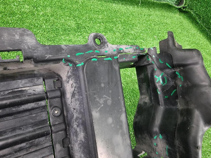 Воздуховод радиатора Volvo XC90 2 (2014-н.в.)