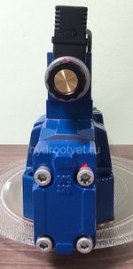 4WRKE16W6-200L-3X/6EG24K31/A1D3M - Пропорциональный распределитель с обратной связью по положению золотника и со встроенным усилителем (OBE), Ду16, A1 = ±10 В, номинальный расход 200 л/мин, схема W6-, каналы управления X и Y - внешние