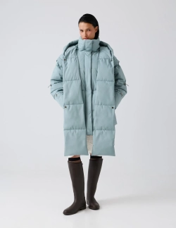 Пуховик "Обнимая зиму"