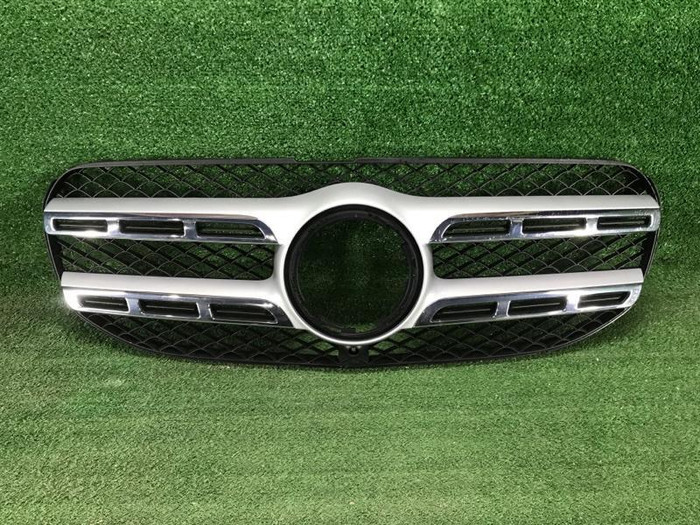 Решетка радиатора Mercedes GLS x167 (2019-2023)