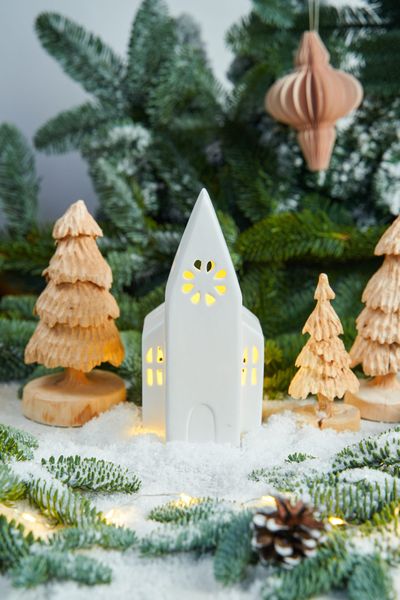 Церковь-подсвечник из неглазурованного фарфора, белая, Германия