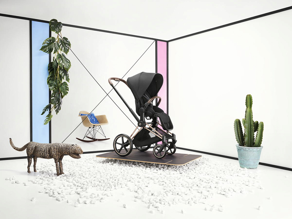 Коляска 3 в 1 Cybex Priam IV Rosegold complete и автокресло Cloud T i-Size Peach Pink Plus Sepia Black
