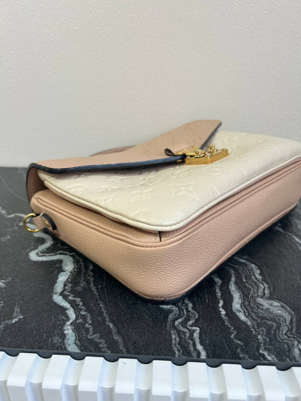 Сумка Louis Vuitton Pochette metis