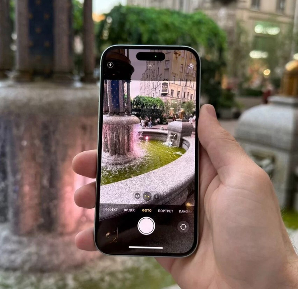 iPhone 15, 128 ГБ б/у