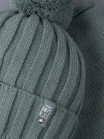 Шапка осенняя для мальчика и снуд