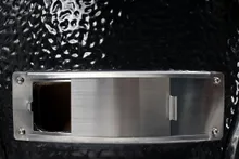 Керамический угольный гриль Monolith LeChef Pro 2.0 Black, 52 см, с ножками и столиками, чёрный