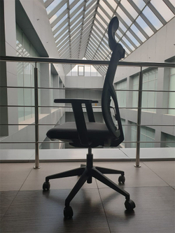 Delia кресло операторское со спинкой-сеткой на пятилучие