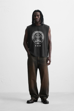 ZARA ФУТБОЛКА С ПРИНТАМИ ИЗ ТКАНИ С ЭФФЕКТОМ ПОТЕРТОСТИ, АНТРАЦИТОВО-СЕРЫЙ