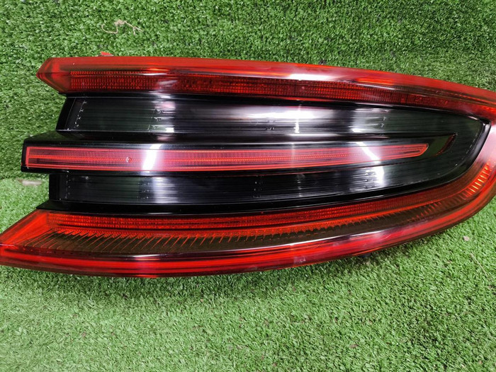 Фонарь правый внешний Porsche Macan (2014-2018)