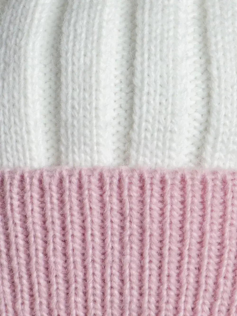 Шапка зимняя для девочки с помпоном и снуд