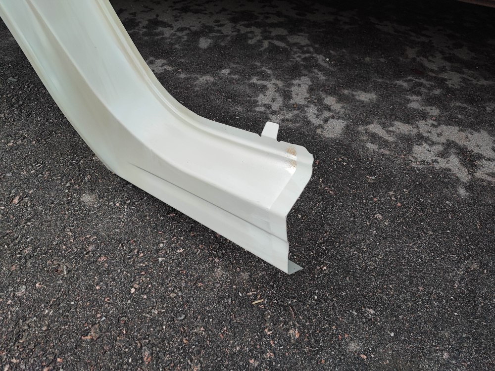 Боковина правая Geely Tugella 19-нв Новая Оригинал 5038074100C15