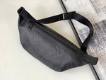 Louis Vuitton Discovery Bumbag