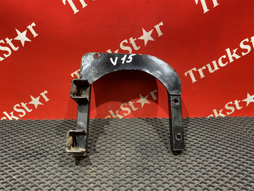 Кронштейн крыла передний левый