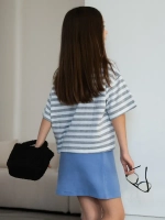 Футболка для девочки в серую полоску