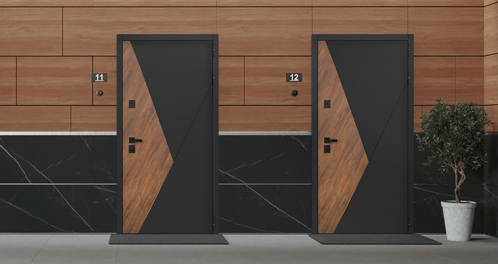 Стальная дверь "Plata" с зеркалом (умная дверная ручка). Заказная модель.