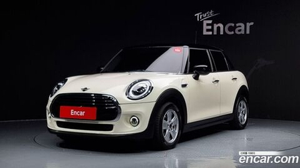 Mini Cooper 5 дверей Basic (03.2020)