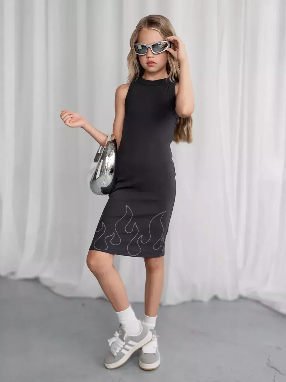 Трикотажное платье для девочки в сад