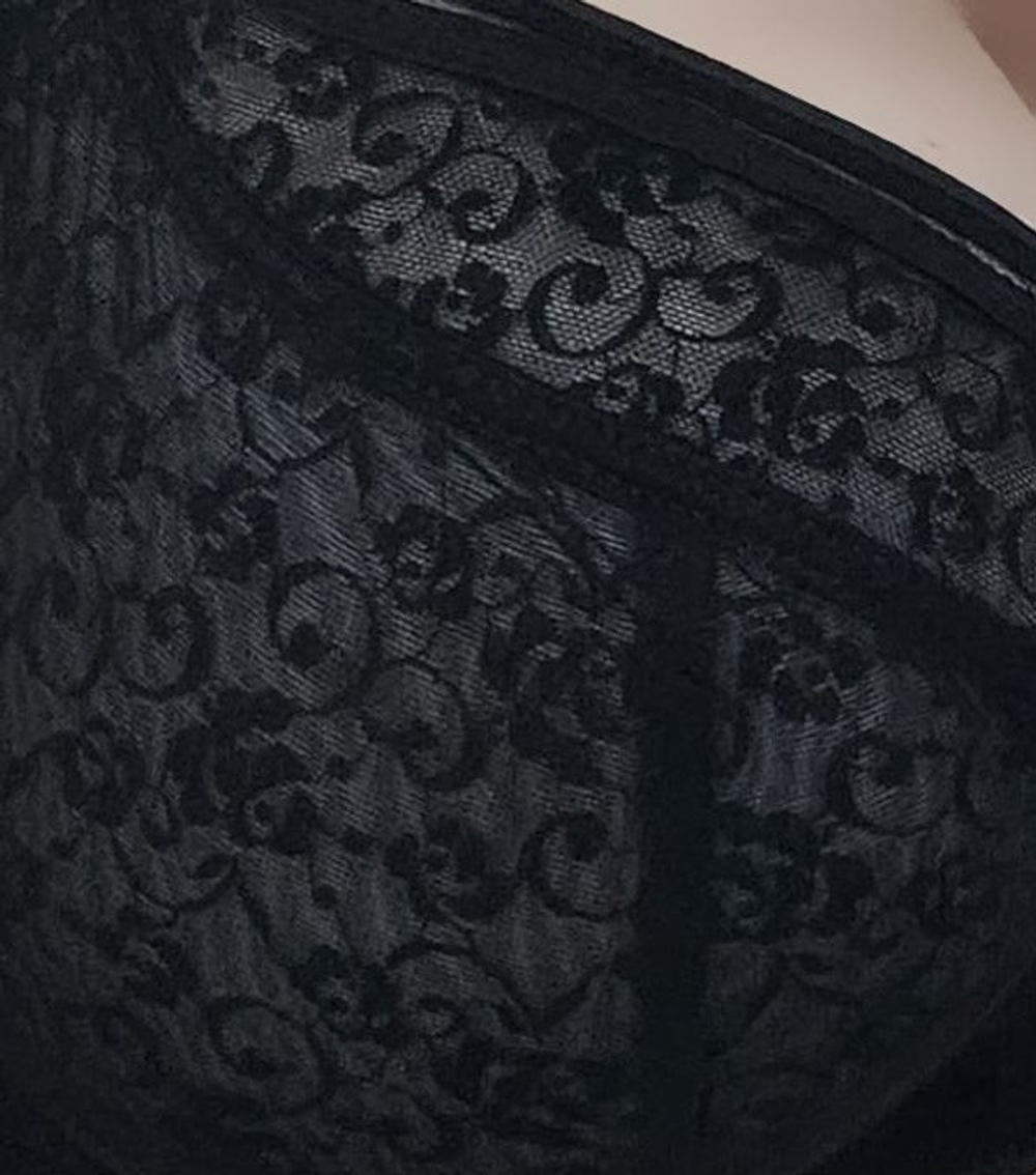 Бюстгальтер с мягкими чашками из гипюра и сетки (Размер: 75F) (Цвет: черный)