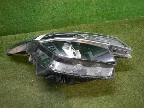 Фара правая Kia Seltos (2019-н.в.) галоген