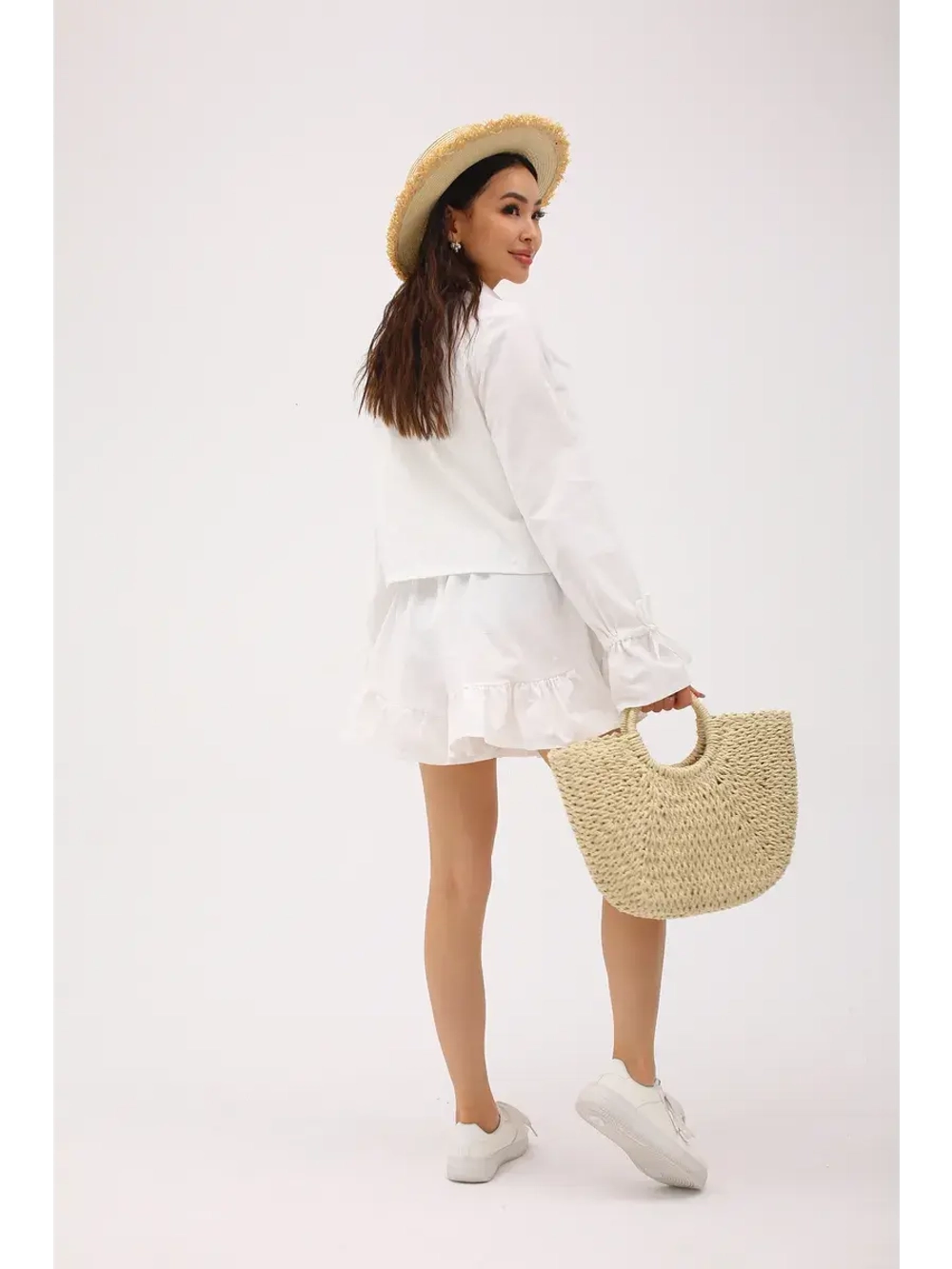 Костюм летний двойка с шортами и рубашкой