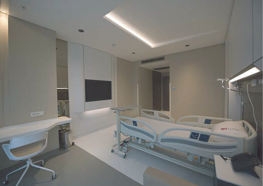 Мебель для медучреждений — безопасные и гигиеничные решения под заказ