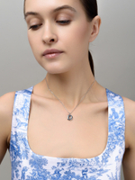 Колье с буквой