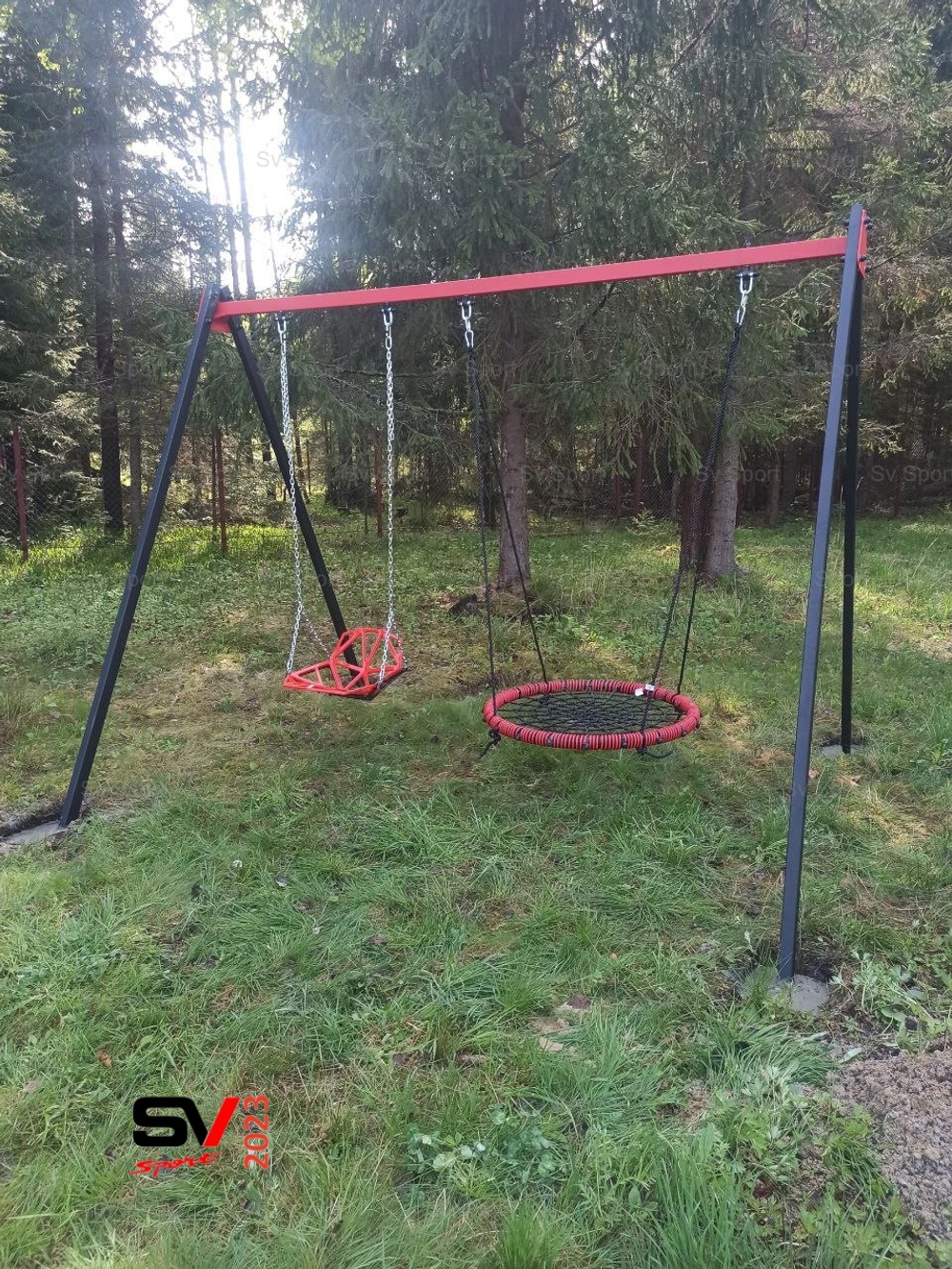 Монтаж уличных качелей Sv Sport