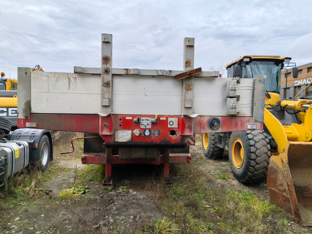 Спецприцеп 9942* Полуприцеп тяжеловоз 3 оси 9942L4 (Раздвижной)