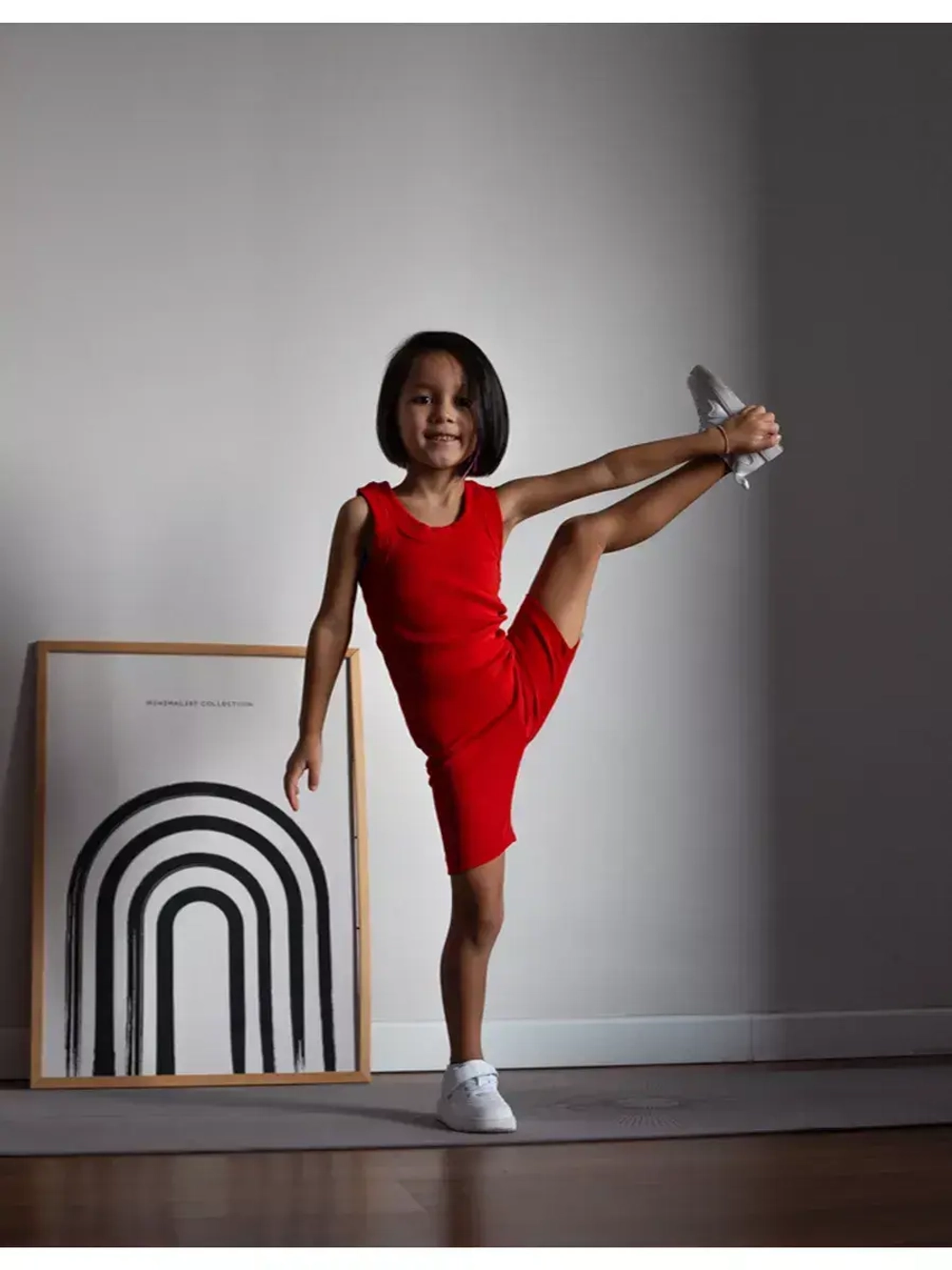 Спортивный костюм для девочки в сад