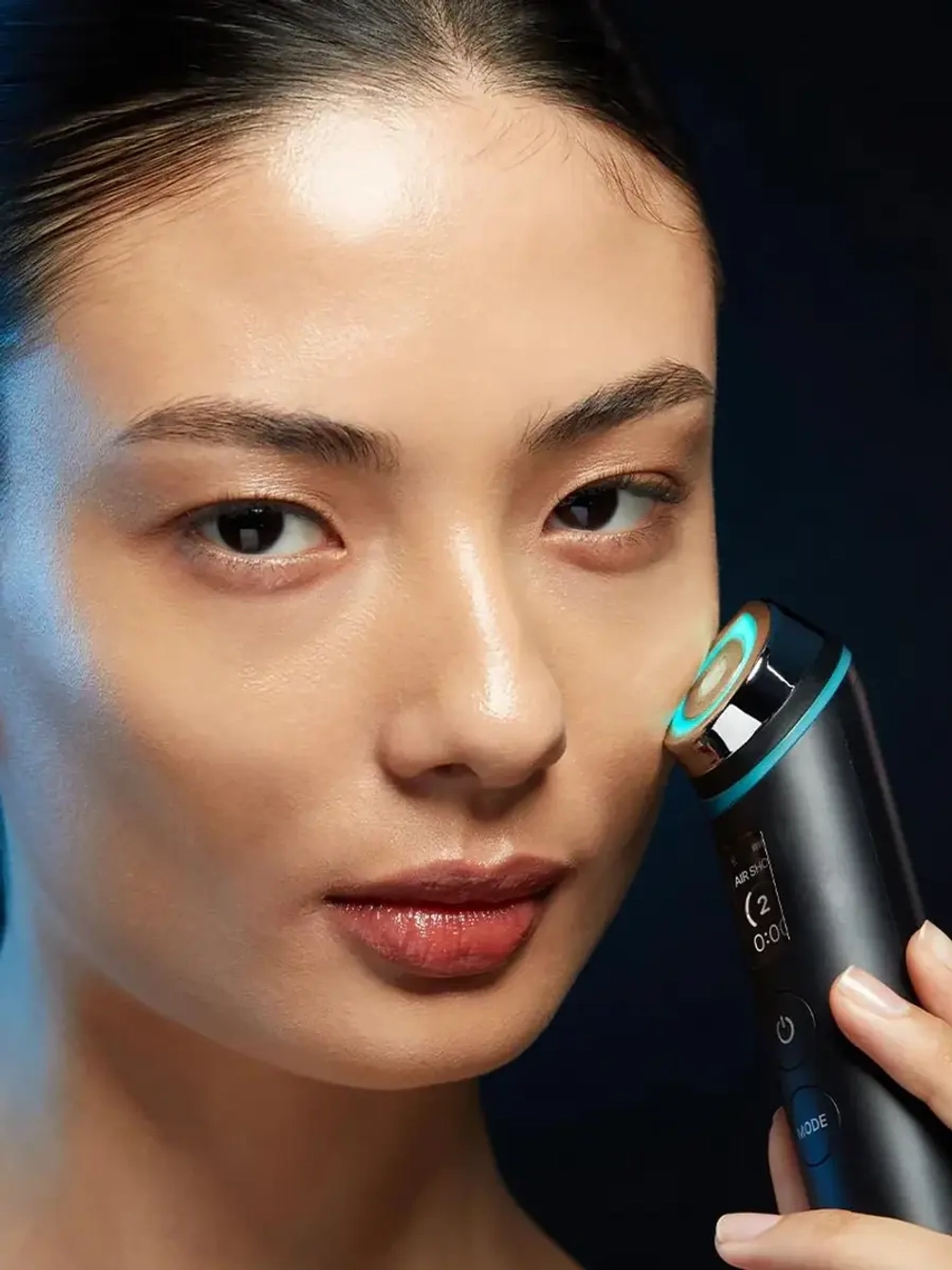 Medicube Микротоковый аппарат для лица 6-в-1 AGE-R Booster Pro Black