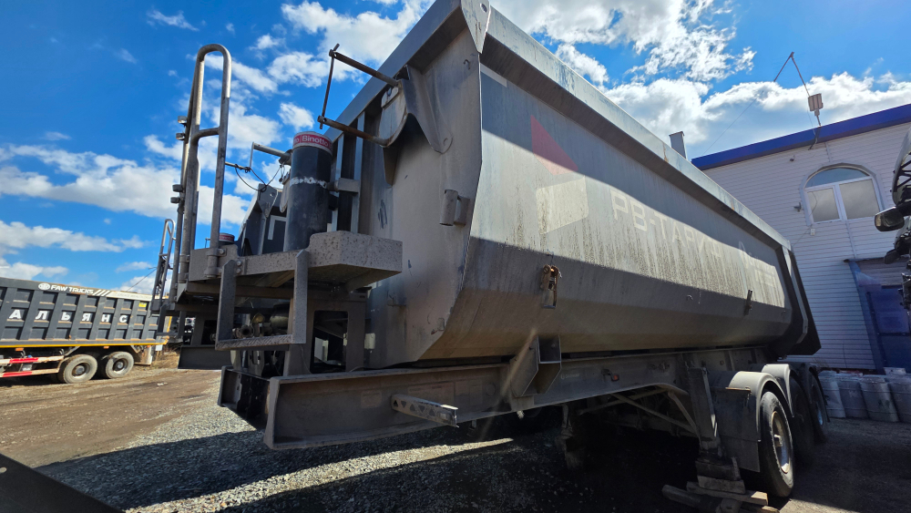 Grunwald 9453 Полуприцеп самосвальный 9453-0000011-60