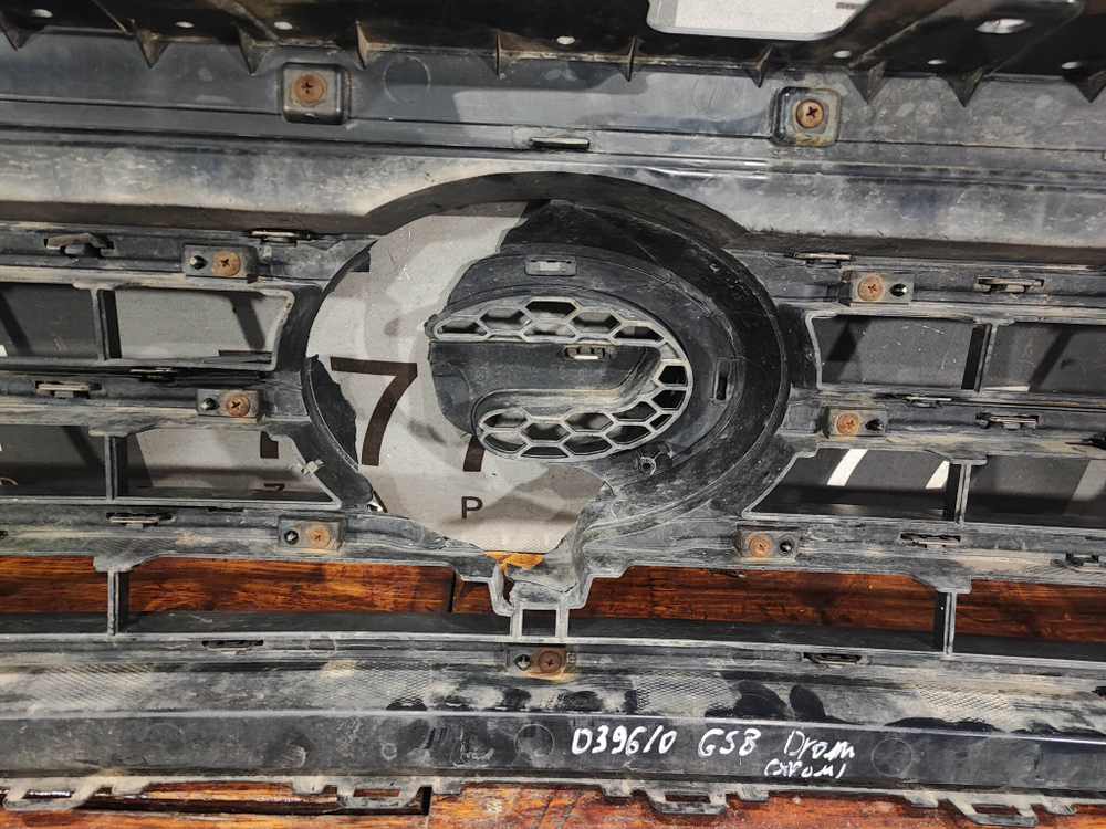 Решетка радиатора GAC GS8 1 16-23 Б/У Оригинал 7110004CAD0100