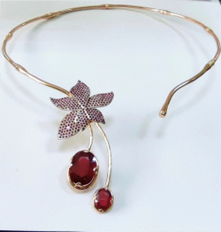 Колье Эстерелла золото 750, рубины(н)