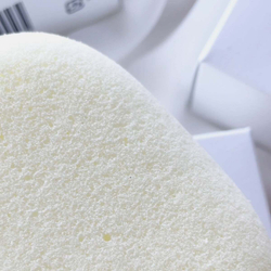 Увлажняющая шелковая губка для пяток, локтей и коленей COMOACE Cocoon Moisture Silk Stone