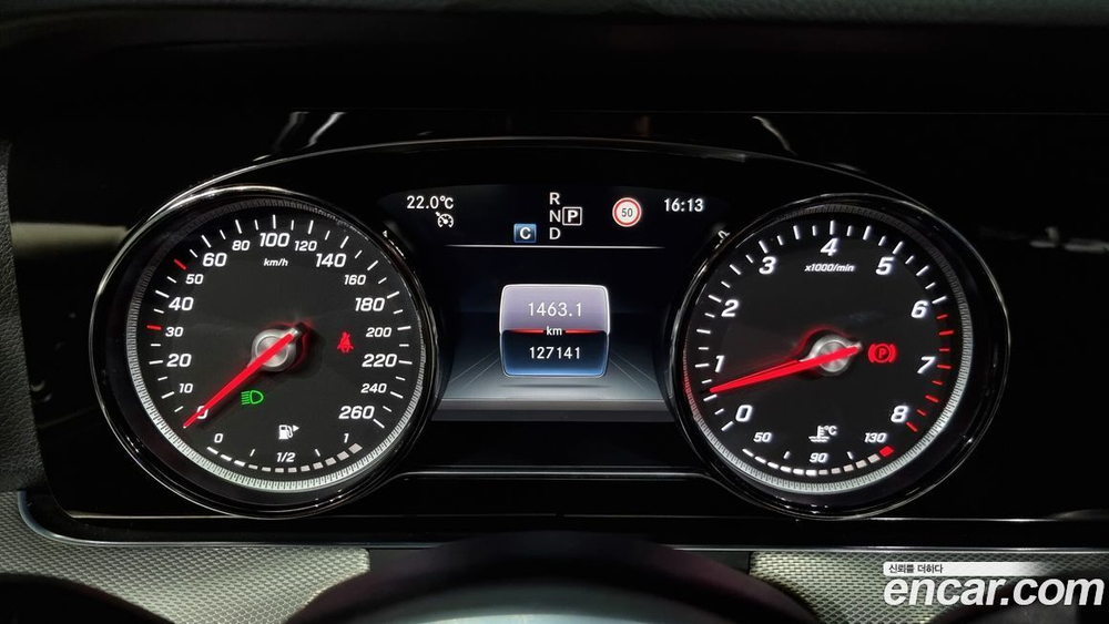 Mercedes-Benz E-Class W213 E300 Avangarde (08.2019)