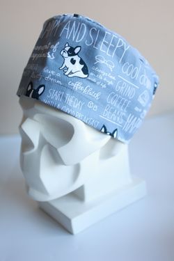 Медицинский колпак (Принт «Мопсы на сером»)